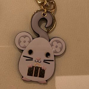 Meet your Posher, Janine